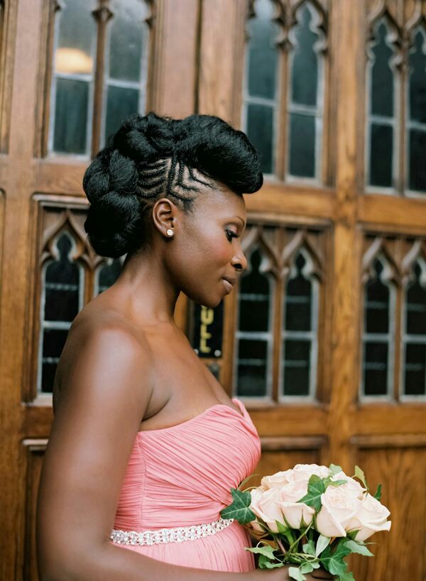 Coiffure de mariage cheveux crépus
Devis sur mesure